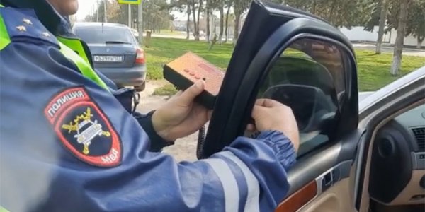 На Кубани автоинспекторы продолжают рейды по соблюдению правил тонировки