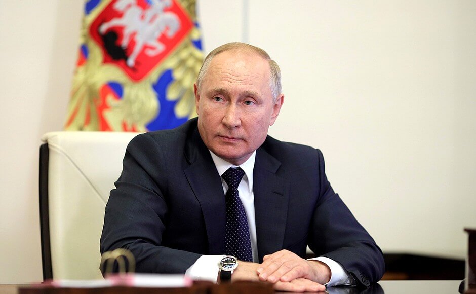 Путин рекомендовал губернаторам контролировать наращивание вакцинации от COVID