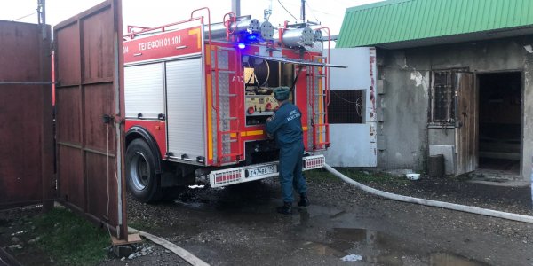 В Краснодаре произошел крупный пожар на складе