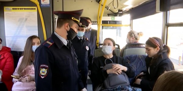 На Кубани из-за пассажиров без маски транспорт будет стоять до приезда полиции
