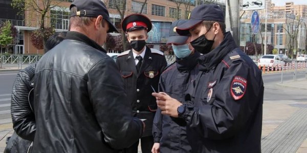 В Краснодаре за две недели выявили более 1,7 тыс. нарушителей масочного режима