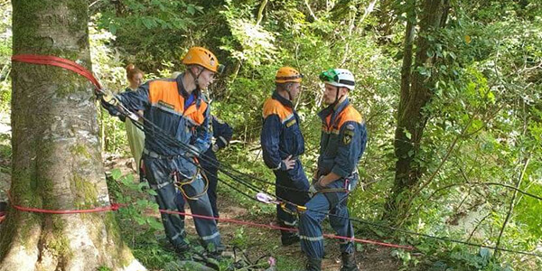Спасатели ЮРПСО возобновили поиск пропавшего летом в горах Сочи туриста