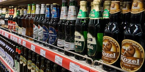 В России предложили ограничить продажу пива с фруктовым вкусом