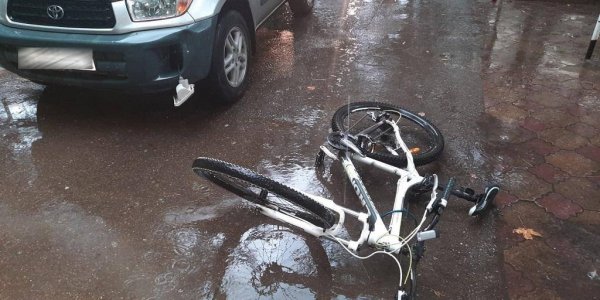 В Сочи внедорожник сбил 13-летнего мальчика на велосипеде