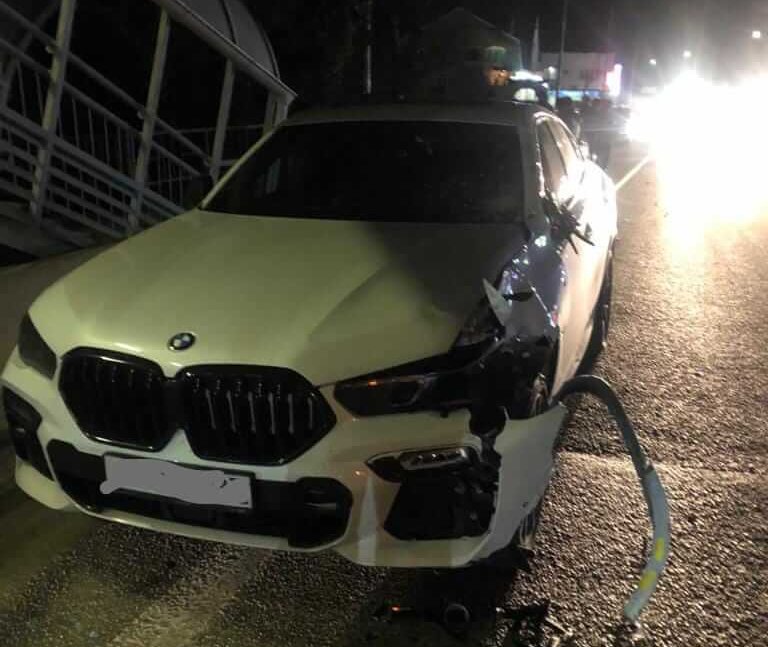 В Туапсинском районе автомобиль BMW сбил насмерть двух пешеходов