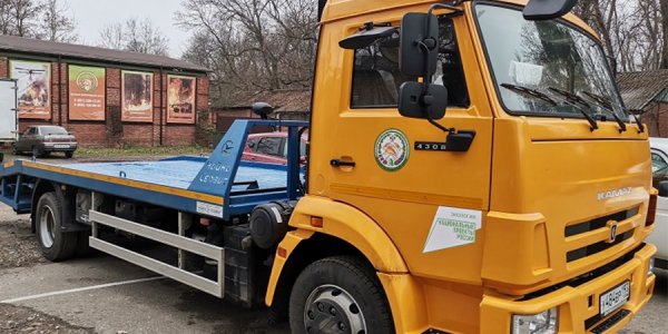 На Кубани лесопожарный центр получил новые рации и автоэвакуатор