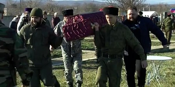 В Абинске в День Неизвестного Солдата захоронили останки павших защитников края