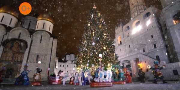 На телеканале «Карусель» 31 декабря покажут Кремлевскую елку