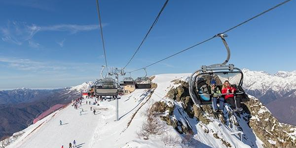 «Красная Поляна» участвует в голосовании за звание лучшего горнолыжного курорта России