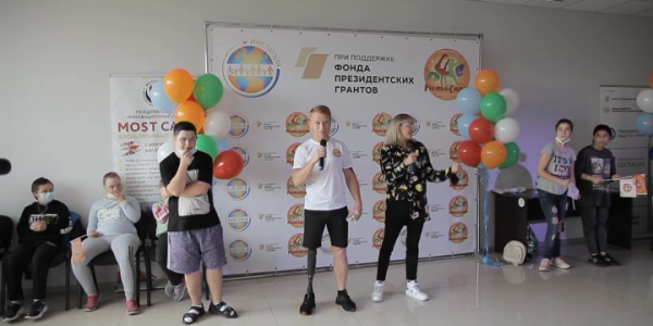 В Краснодаре наградили основателя инклюзивной школы танцев