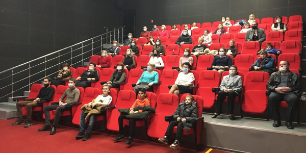 В Новокубанском районе впервые за 20 лет открыли муниципальный кинотеатр