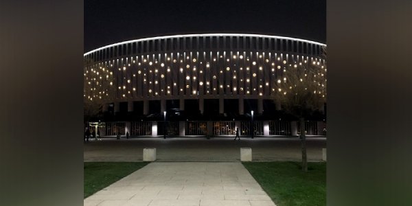 На фасаде стадиона «Краснодар» зажгли новогоднюю иллюминацию