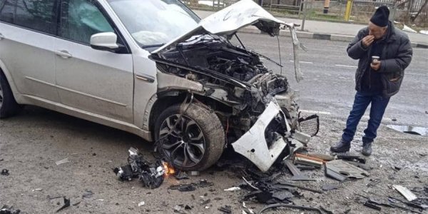 В Сочи в жестком ДТП погиб водитель, еще два человека пострадали
