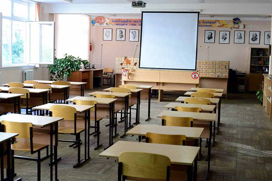 В Краснодаре школы переведут на дистанционное обучение из-за снегопада