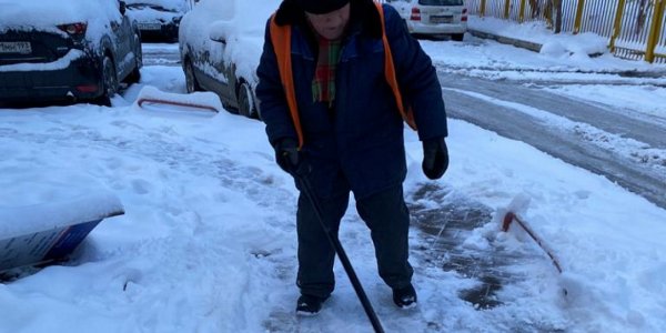 В Краснодаре на 110 УК составили протоколы за нерасчищенные от снега дворы