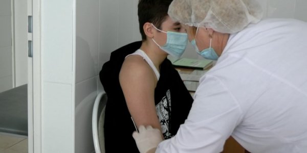 В Крымском районе продолжается вакцинация подростков от коронавируса