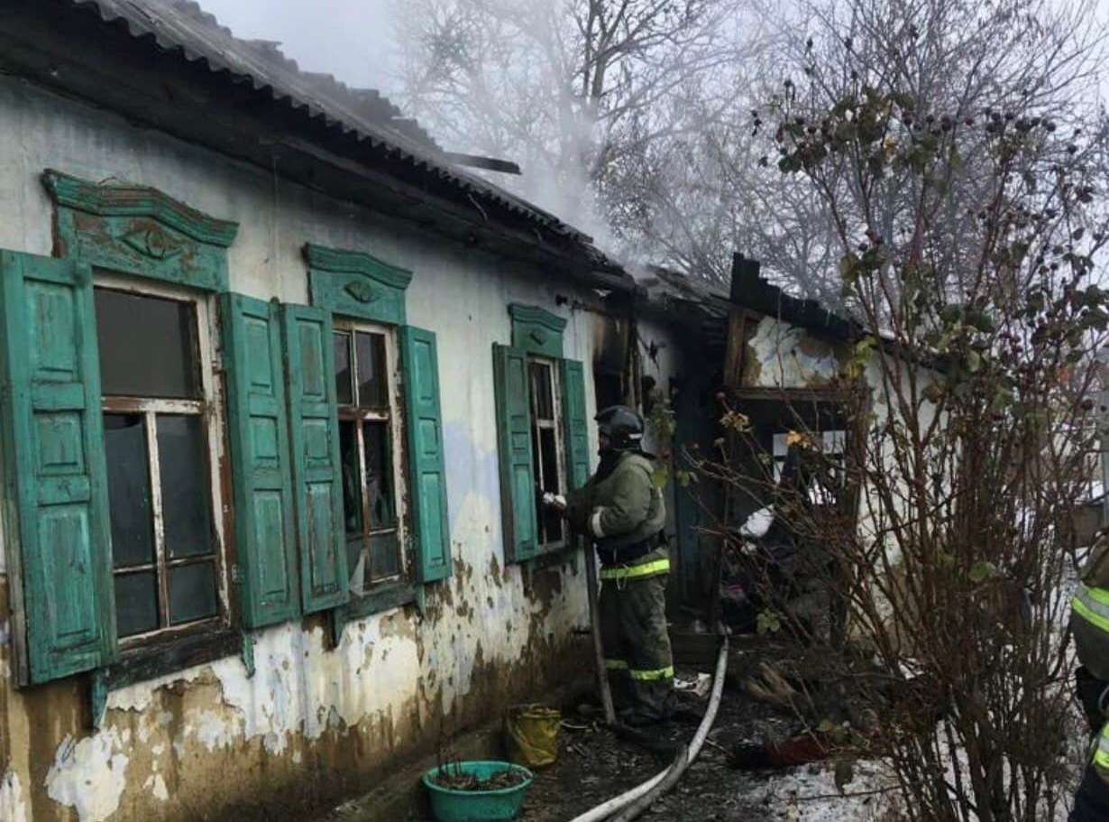 В Курганинске сгорел жилой частный дом, хозяин погиб