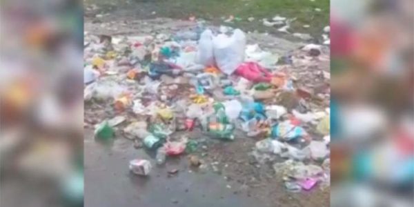 Жители поселка в Кореновском районе пожаловались на работу мусорщиков
