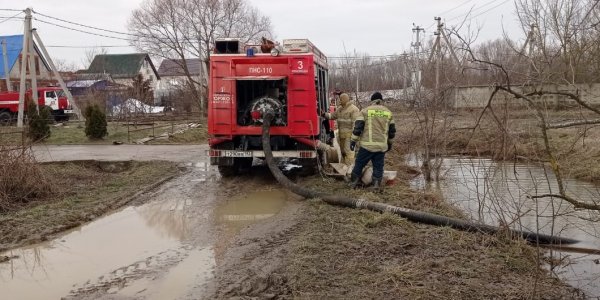 На Кубани подтопленными остаются 458 дворов и 143 дома