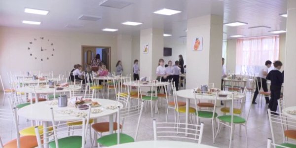 В Краснодарском крае летом реконструируют пищеблоки в 20 школах