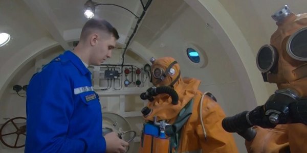 В Новороссийске прошли учения моряков-подводников