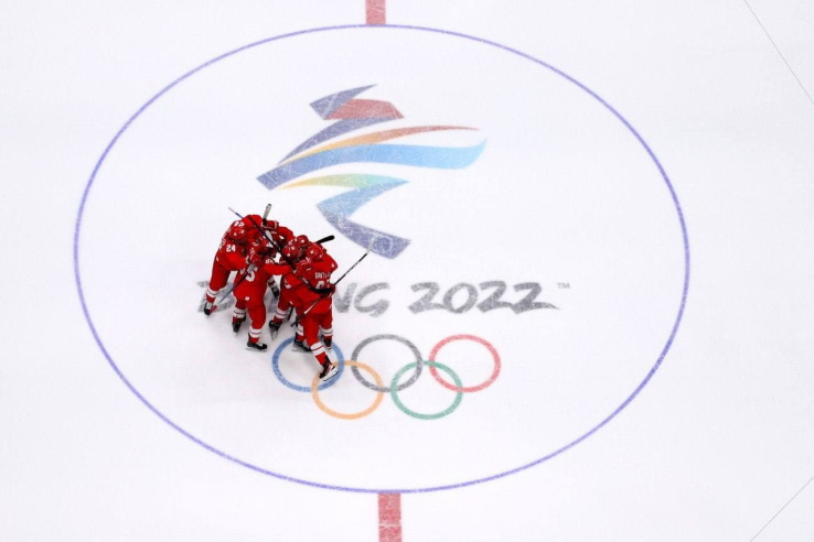 Сборная России по хоккею вышла в финал олимпийского турнира, обыграв шведов по буллитам