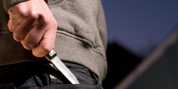 На Кубани мужчина ранил знакомого ножом в подмышку во время ссоры в автомобиле