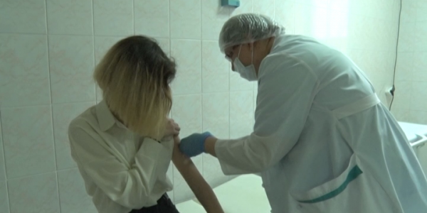 В Темрюкском районе продолжается вакцинация подростков от коронавируса