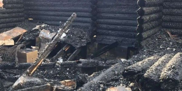 В Новороссийске сгорел дом заслуженного тренера Александра Гигая, он пострадал