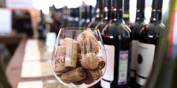 «Винный гид России-2022»: вина Краснодарского края вошли в список лучших