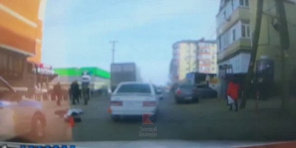 В Краснодаре фура сбила 63-летнюю женщину, перебегавшую дорогу в «слепой зоне»