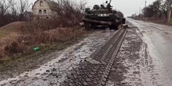 Видео: продвижение российских военных и бойцов ДНР в окрестностях Мариуполя