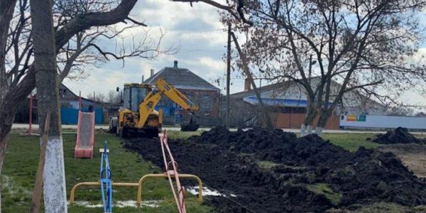 В Крымском районе приступили к строительству спортивно-игровой площадки