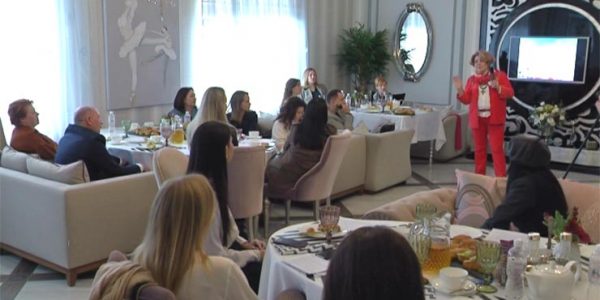В Краснодаре прошел бизнес-завтрак, приуроченный к Международному женскому дню