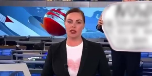 Анна Минькова: почему Марина Овсянникова не Жанна д’Арк, а у журналистов короткая память