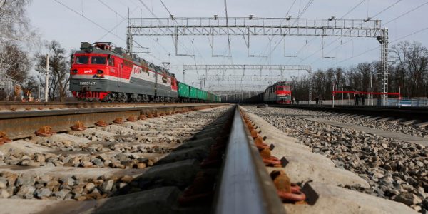 В Крыму с рельсов сошли вагоны с зерном, приостановлено движение поездов между Симферополем и Севастополем