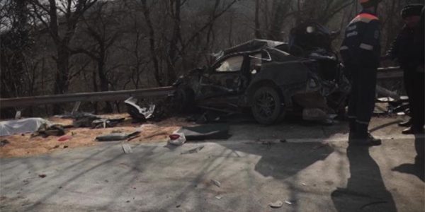 В массовой аварии с грузовиком на Кубани погиб один человек