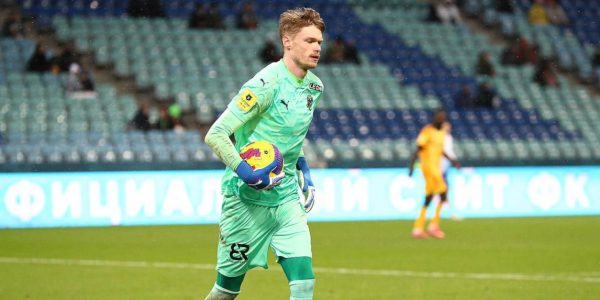 Голкипер ФК «Сочи» Денис Адамов выбыл на 2-3 недели из-за перелома носа
