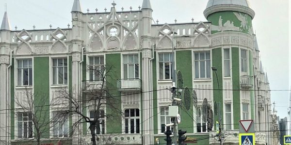 В Краснодаре приступили к реставрации фасада бывшей гостиницы «Централь»