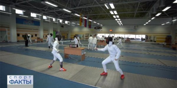 В Краснодаре стартовали краевые соревнования по фехтованию