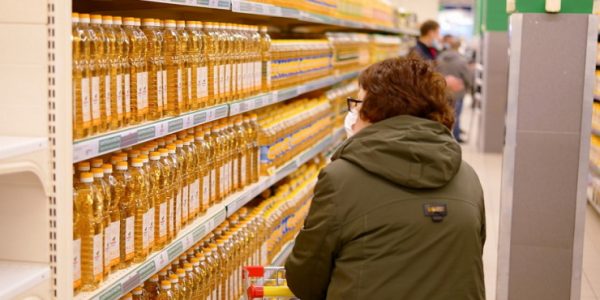 В России могут ввести маркировку для продуктов с пальмовым маслом с предупреждением об их вреде