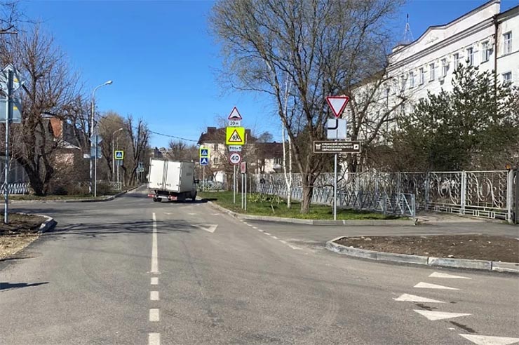 В Краснодаре на улице Гражданской завершили ремонт дороги по нацпроекту