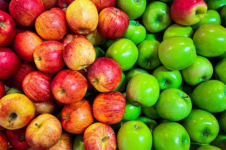 Французские партнеры Тимченко продают долю в производстве яблок в Краснодарском крае
