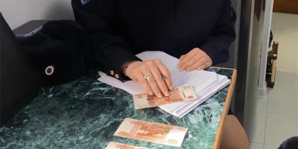 На Кубани у пары фальшивомонетчиков нашли 39 поддельных купюр по 5 тыс. рублей