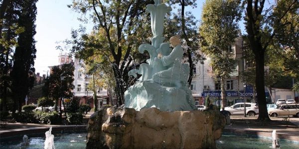 В Туапсинском районе к майским праздникам включат фонтаны