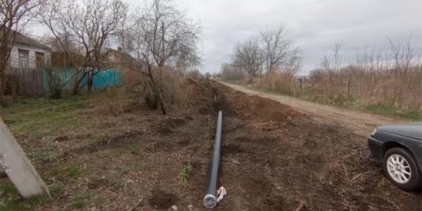В станице Ладожской Усть-Лабинского района прокладывают новый газопровод