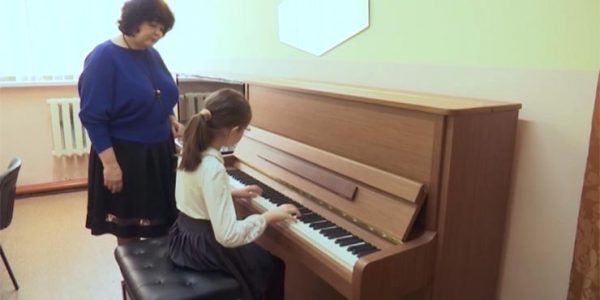 В школу искусств Щербиновского района по нацпроекту завезли музыкальные инструменты