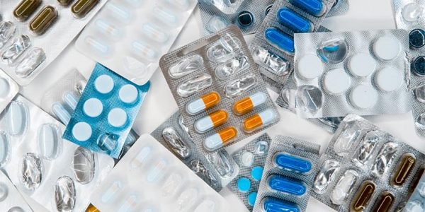 Россияне стали распродавать запасы лекарств, закупленные в панике