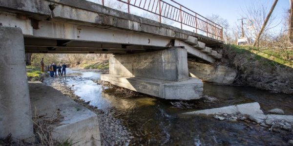 В Анапе отремонтируют мост, ведущий к Кипарисовому озеру