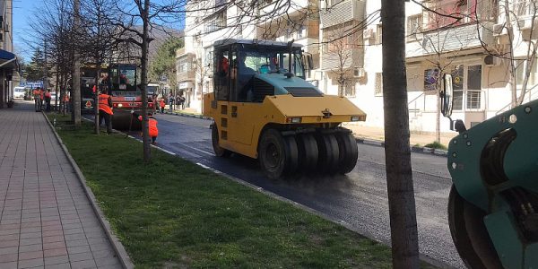 В Новороссийске завершают ремонт дорог на трех улицах